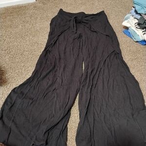 Kona Sol Black Wide-Leg Pants